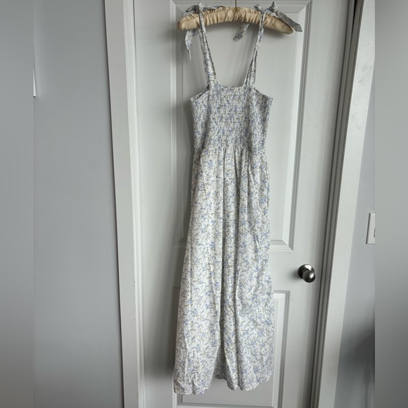 BNWT floral maxi dress by PRIV. - Picture 6 of 8